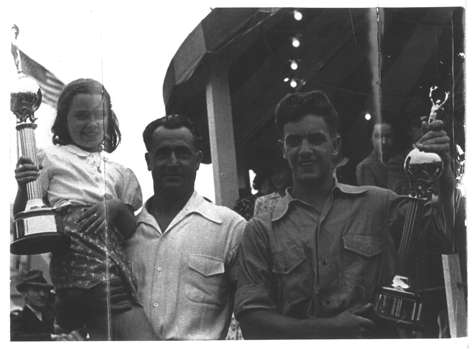 Maureen Reynolds, Charles Atlas, and Bill Aronis, July 3 1940